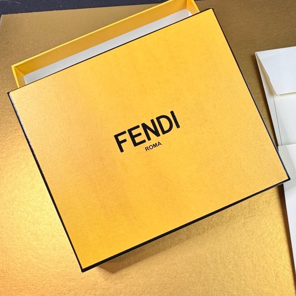 NWT Fendi Men's FF Zucca Embossed Bi-Fold Wallet w Dust Bag & Box - Picture 9 of 11